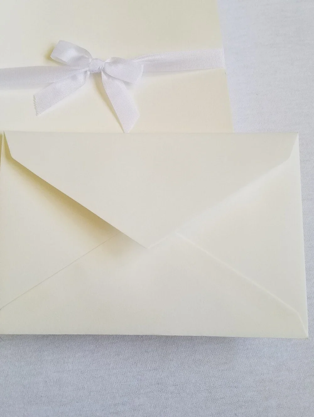 TIFFANY & CO Paper Stationary Set Watermark 50 Sheets / 50 Envelopes
